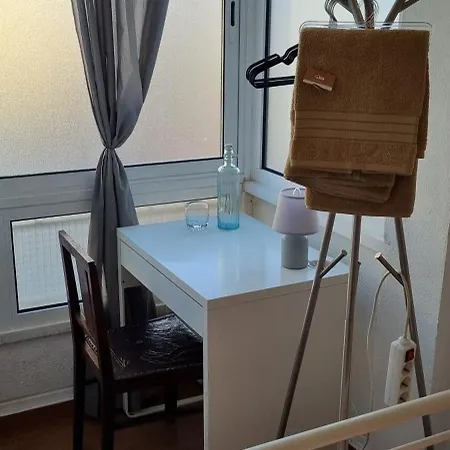 Δωμάτια σε οικογενειακή κατοικία Nivea Soares